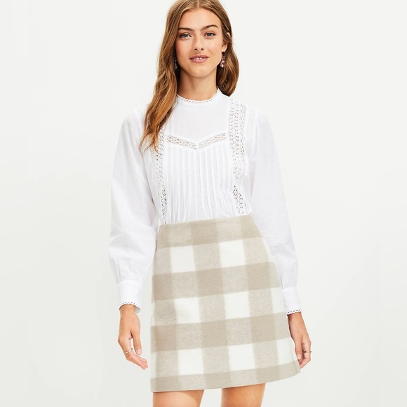 NWT Loft Lace Trim Pintucked Blouse Size XS - Picture 10 of 10